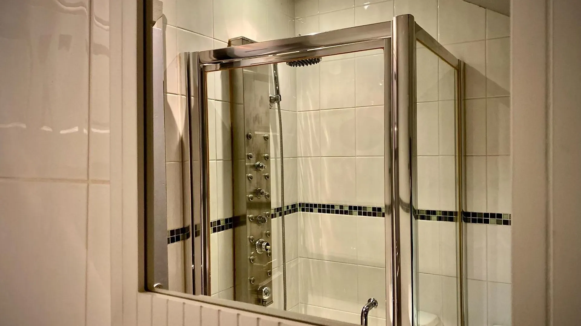 Holiday home Sleeps10-Parking-Garden-Hottub-Petfriendly Villa Blackpool United Kingdom