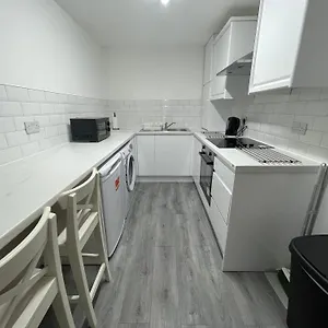  Apartment Ryan I Air I - 147-153 Mill Street - Free Parking